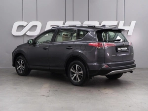 Внедорожник Toyota RAV4 2016 года, 2019000 рублей, Воронеж