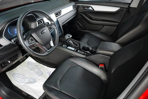 Лифтбек JAC J7 2023 года, 1299000 рублей, Тюмень