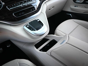 Минивэн Mercedes-benz V-класс 2021 года, 8944000 рублей, Кирилловка