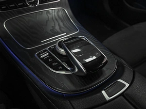 Седан Mercedes-benz E-класс 2019 года, 3275000 рублей, Ставрополь