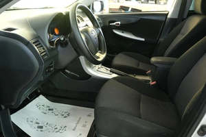 Седан Toyota Corolla 2011 года, 1039000 рублей, Омск