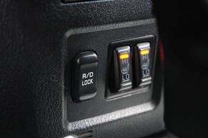 Внедорожник Mitsubishi Pajero 2011 года, 1779000 рублей, Омск