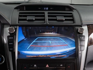 Седан Toyota Camry 2017 года, 2499000 рублей, Тюмень