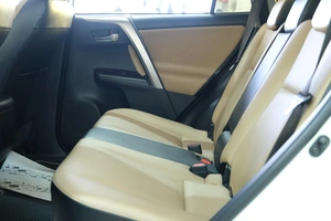 Внедорожник Toyota RAV4 2016 года, 2599000 рублей, Омск