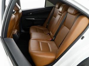 Седан Toyota Camry 2017 года, 1900046 рублей, Москва