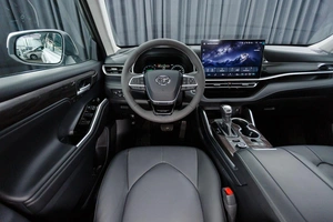 Внедорожник Toyota Highlander 2026 года, 5840000 рублей, Красноярск