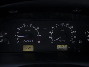 Внедорожник Chevrolet Niva 2019 года, 850000 рублей, Омск