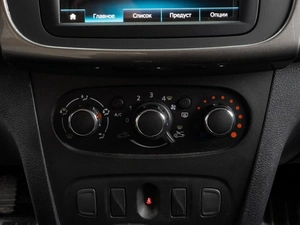 Седан Renault Logan Stepway 2022 года, 1159000 рублей, Тюмень
