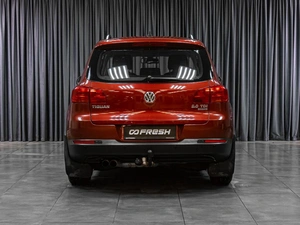 Внедорожник Volkswagen Tiguan 2012 года, 1429000 рублей, Тюмень