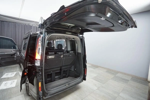 Минивэн Honda Stepwgn Spada 2019 года, 2350000 рублей, Красноярск