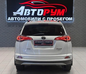 Внедорожник Toyota RAV4 2017 года, 2470000 рублей, Красноярск