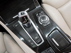 Седан BMW 5 серия 2011 года, 1920000 рублей, Тюмень