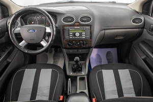 Универсал Ford Focus 2005 года, 589000 рублей, Барнаул