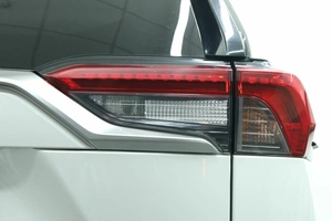 Внедорожник Toyota RAV4 2020 года, 3745000 рублей, Красноярск