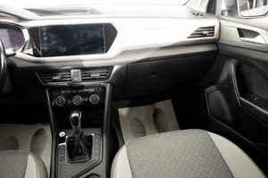 Внедорожник Volkswagen Taos 2021 года, 2279000 рублей, Барнаул