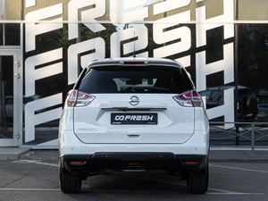Внедорожник Nissan X-Trail 2016 года, 1330000 рублей, Волгоград