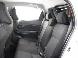 Хетчбэк Toyota Vitz 2019 года, 1310777 рублей, Омск