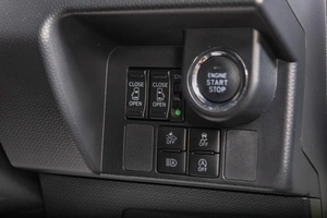 Хетчбэк Toyota Tank 2019 года, 1229000 рублей, Томск