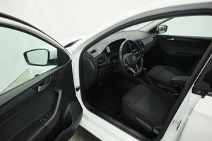 Седан Volkswagen Polo 2022 года, 1850000 рублей, Курск