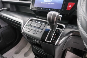 Минивэн Honda Stepwgn Spada 2015 года, 1729000 рублей, Красноярск