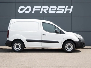 Фургон Peugeot Partner 2017 года, 930000 рублей, Краснодар