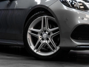 Седан Mercedes-benz E-класс 2013 года, 3129000 рублей, Тюмень