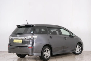 Минивэн Toyota Wish 2016 года, 1639000 рублей, Красноярск