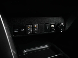 Внедорожник Toyota RAV4 2016 года, 2579000 рублей, Аксай