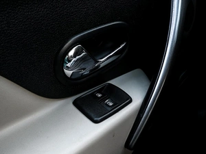 Седан Renault Logan 2015 года, 889000 рублей, Волгоград