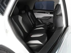 Внедорожник Geely Coolray 2023 года, 1999000 рублей, Красный Пахарь