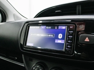 Хетчбэк Toyota Vitz 2019 года, 1050000 рублей, Красноярск