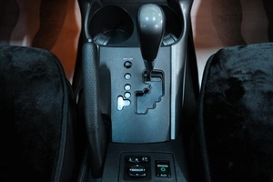 Внедорожник Toyota RAV4 2010 года, 1449000 рублей, Омск