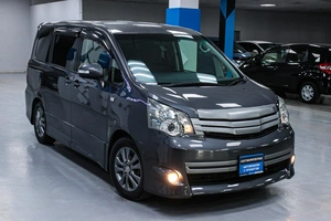 Минивэн Toyota Noah 2011 года, 1498000 рублей, Солонцы