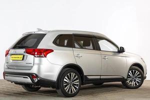 Внедорожник Mitsubishi Outlander 2020 года, 2289000 рублей, Тюмень