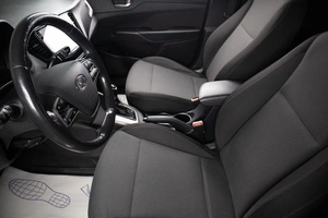 Седан Hyundai Solaris 2019 года, 1359000 рублей, Оренбург