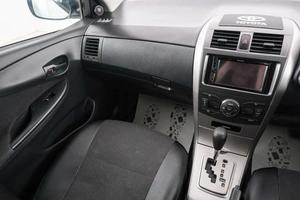 Универсал Toyota Corolla Fielder 2010 года, 889000 рублей, Красноярск