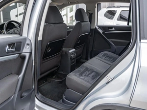 Внедорожник Volkswagen Tiguan 2011 года, 1430000 рублей, Краснодар