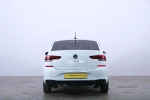 Лифтбек Volkswagen Polo 2020 года, 1699000 рублей, Омск
