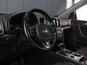 Внедорожник Kia Sportage 2018 года, 2070444 рублей, Омск