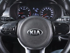 Седан Kia Rio 2018 года, 1230000 рублей, Ростов-на-Дону