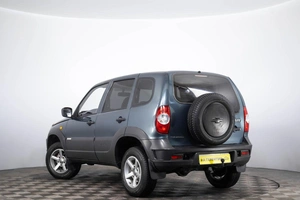 Внедорожник Chevrolet Niva 2012 года, 529000 рублей, Пермь