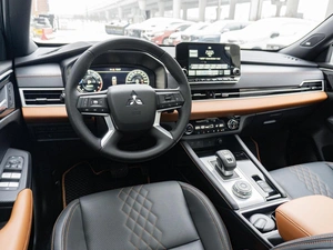 Внедорожник Mitsubishi Outlander 2023 года, 4800000 рублей, Санкт-Петербург