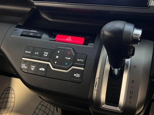 Минивэн Honda Stepwgn 2011 года, 1349000 рублей, Красноярск