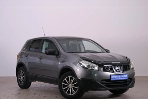Внедорожник Nissan Qashqai 2011 года, 1049000 рублей, Омск