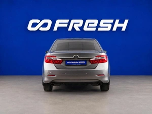Седан Toyota Camry 2013 года, 1599046 рублей, Москва