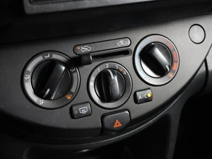 Хетчбэк Nissan Note 2012 года, 799000 рублей, Воронеж