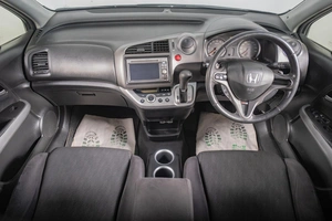Минивэн Honda Stream 2012 года, 949000 рублей, Томск