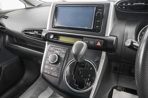 Минивэн Toyota Wish 2010 года, 1299000 рублей, Барнаул