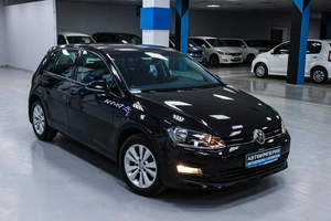 Хетчбэк Volkswagen Golf 2013 года, 1333000 рублей, Солонцы
