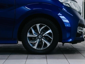 Минивэн Honda Stepwgn Spada 2016 года, 1850000 рублей, Красноярск